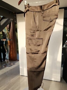 Theory Women's Pants in Olive Green